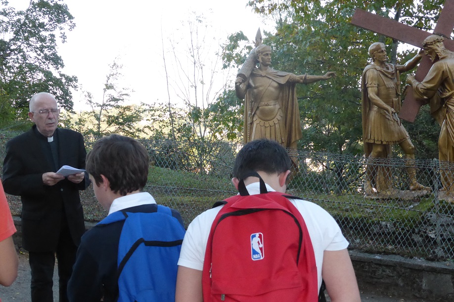 Lourdes oct17 07