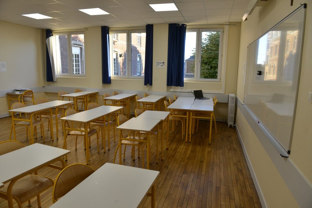 03 Salle 234 04